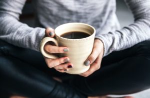 Tratamientos para eliminar las manchas dentales del tabaco y café